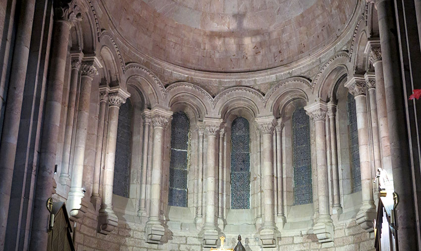 Interior Basílica de Covadonga